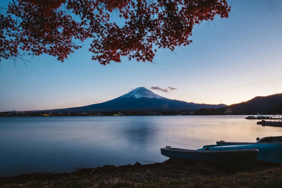 How U.S. Companies Can Find Japanese Clients on LinkedIn