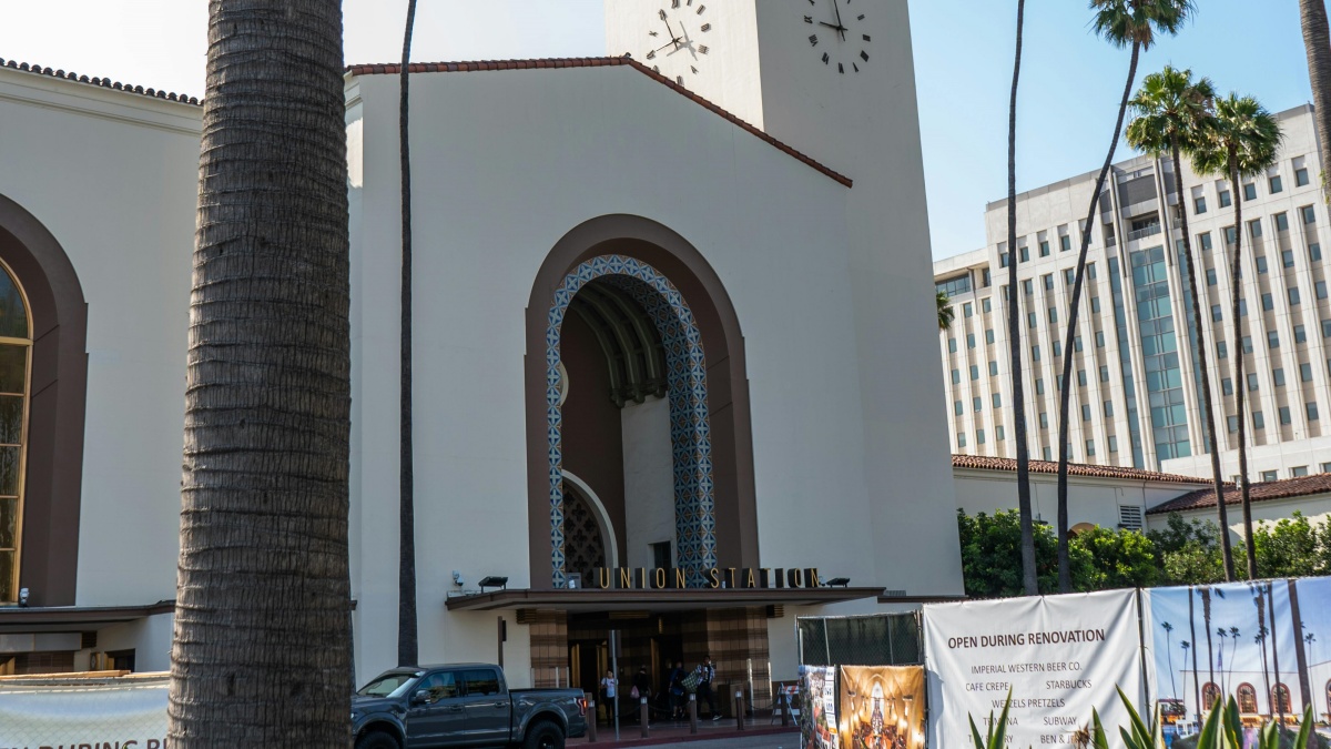 Top 10 WhatsApp Influencers You Should Collaborate With in Singapore