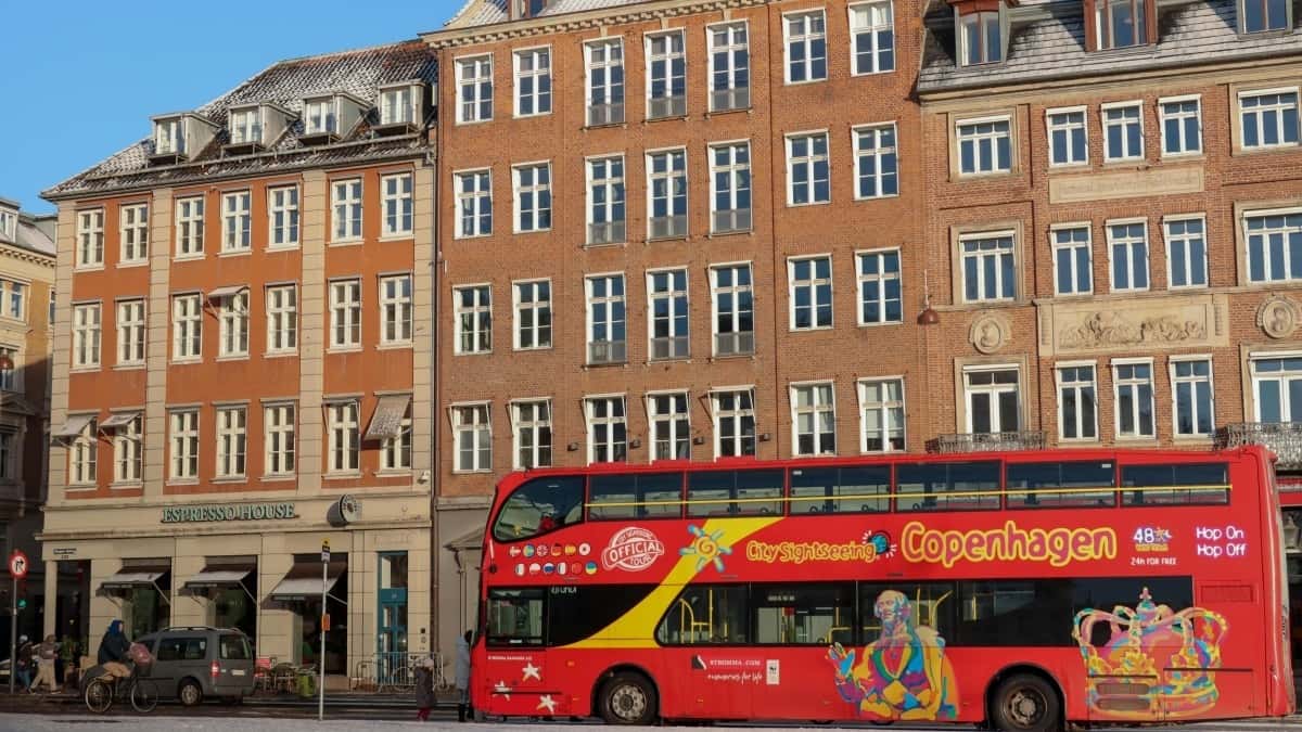 Marketer: Rumänische Threads-Creator für City-Guides finden